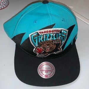 Vancouver Grizzlies Adjustable Hat